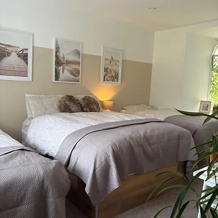 The School بيت ضيافة