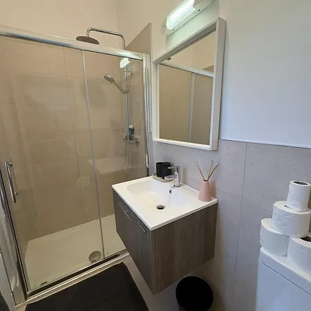 Pensionat The School 3*