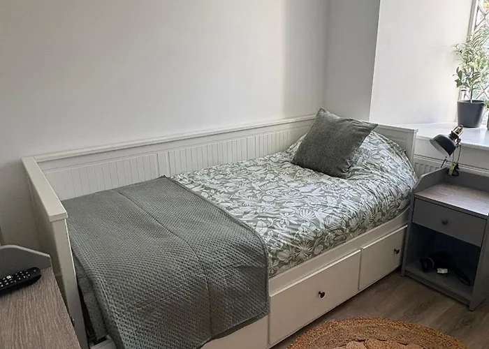 The School Guest house Moyard