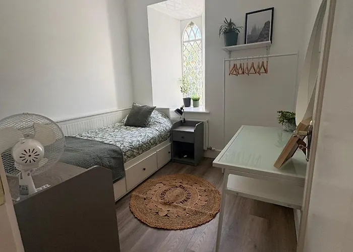 The School 3* Moyard